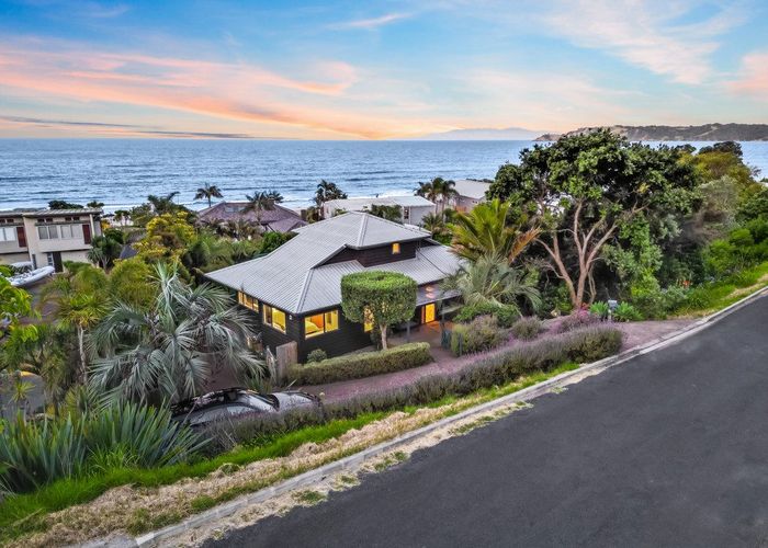  at 2 Seventh Avenue, Onetangi, Waiheke Island, Auckland
