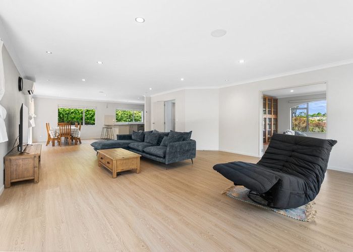  at 31 Harrowglen Drive, Northcross, North Shore City, Auckland