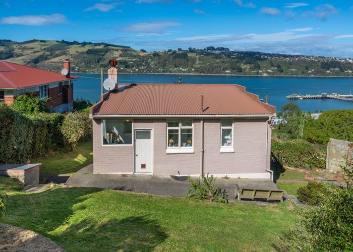  at 50 Adderley Terrace, Ravensbourne, Dunedin
