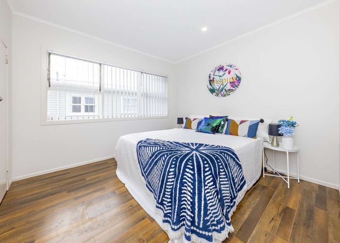  at 4 Atkinson Avenue, Papatoetoe, Auckland