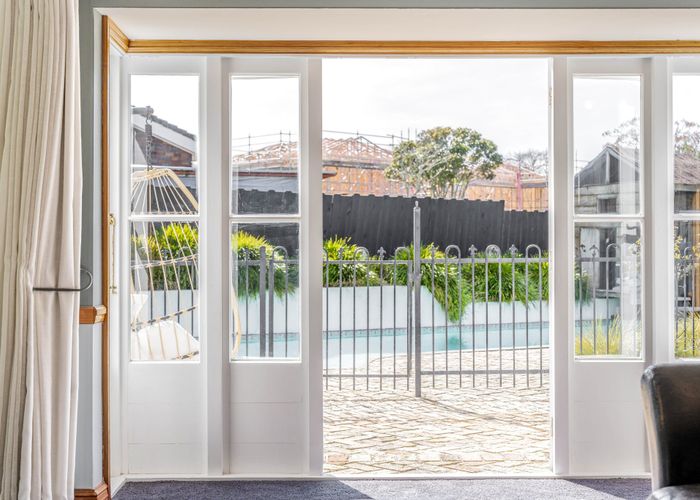  at 10 Voltaire Court, Botany Downs, Manukau City, Auckland