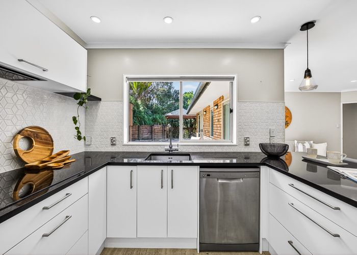  at 131 Pemberton Avenue, Bayview, North Shore City, Auckland