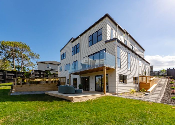  at 124 Kewa Road, Albany, North Shore City, Auckland