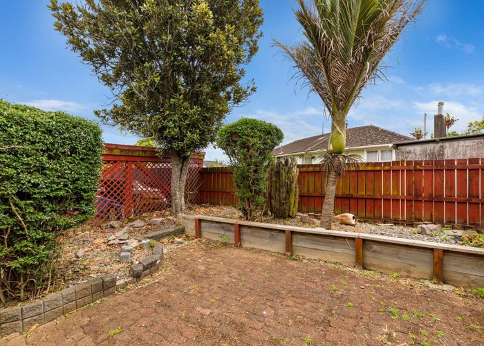  at 1/25A Tidal Road, Mangere, Auckland