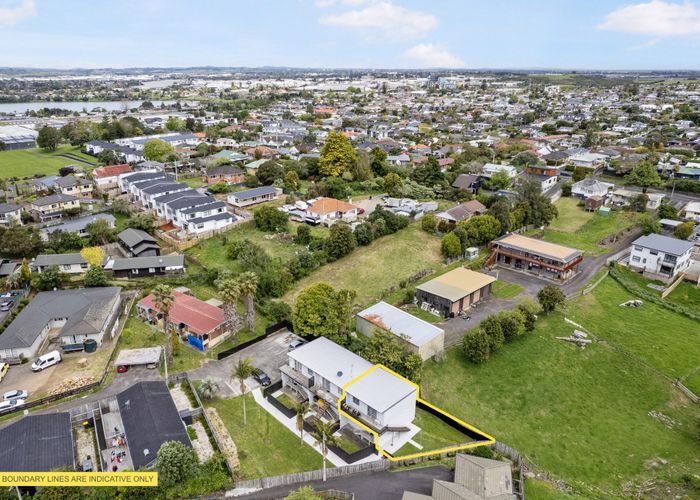  at 2/12 Clare Place, Mount Wellington, Auckland City, Auckland