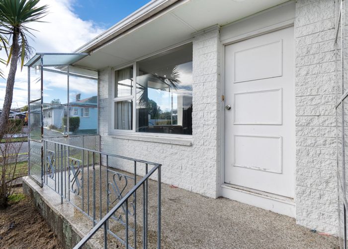  at 6A De Bloge Place, Burwood, Christchurch City, Canterbury