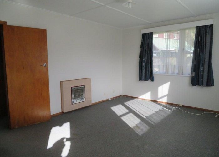  at 5 Dunns Street, Silverstream, Upper Hutt, Wellington