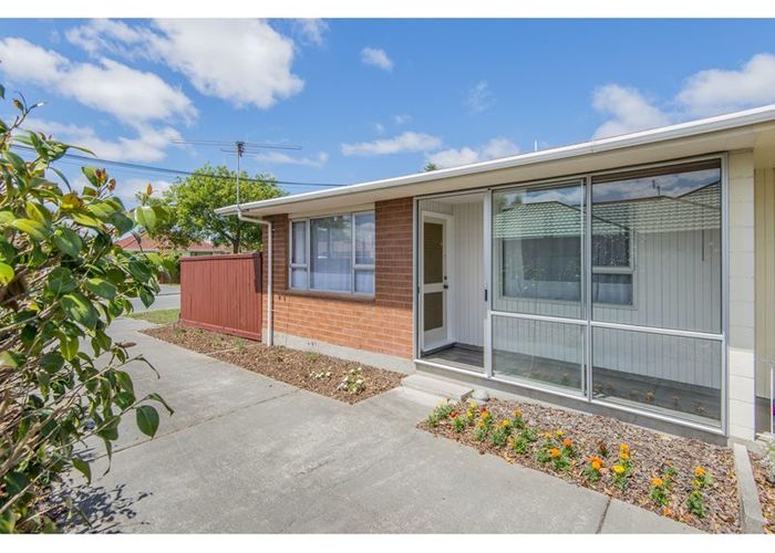  at 1/11 Angela Street, Upper Riccarton, Christchurch
