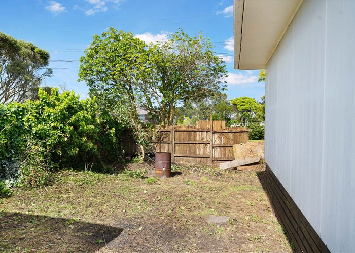 at 1/88 Parrs Cross Road, Henderson, Waitakere City, Auckland