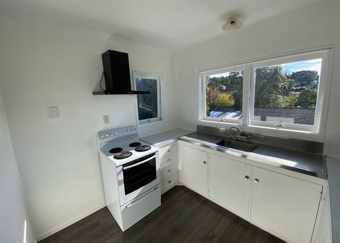  at 2/9 Ayton Drive, Totara Vale, North Shore City, Auckland