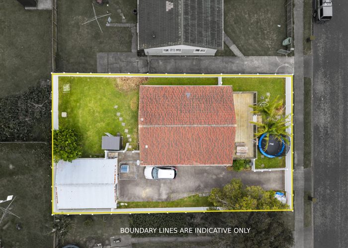  at 4 Corsair Crescent, Mangere, Manukau City, Auckland