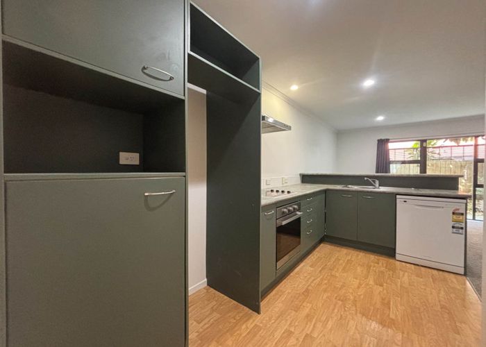  at 12/17 Harbour View Road, Te Atatu Peninsula, Waitakere City, Auckland