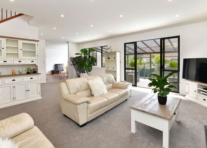  at 11 Cuthill Close, Albany, Auckland