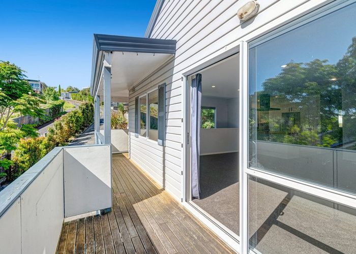  at 14B Tower Hill, Stanmore Bay, Whangaparaoa