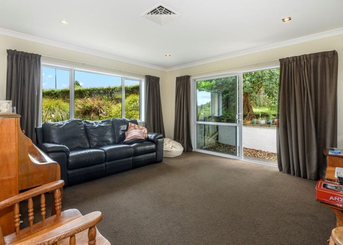  at 100 Falcon Drive, Welcome Bay, Tauranga