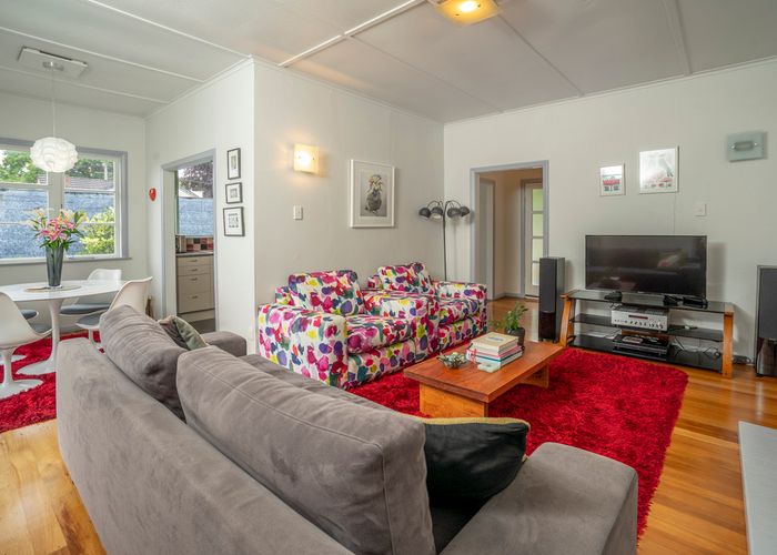  at 19 James Street, Hamilton East, Hamilton