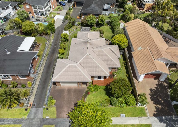  at 35 Whiting Grove, West Harbour, Auckland