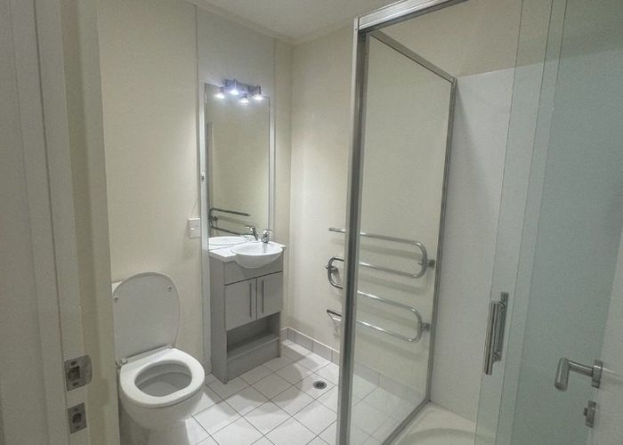  at 1N/16 Burton St, Grafton, Auckland City, Auckland