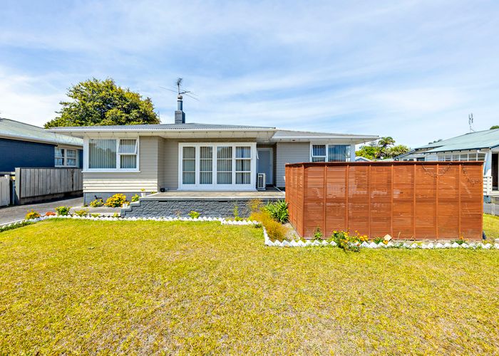  at 85 Old Wairoa Road, Papakura