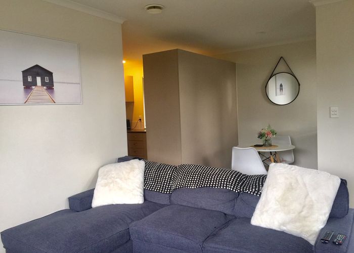  at 2/9A Araminta Place, Beachlands, Manukau City, Auckland