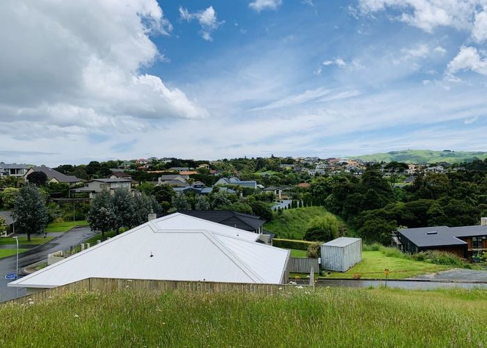 For sale 11 Botany Lane, Whitby, Porirua, Wellington homes.co.nz