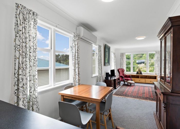  at 36 Miles Crescent, Newlands, Wellington