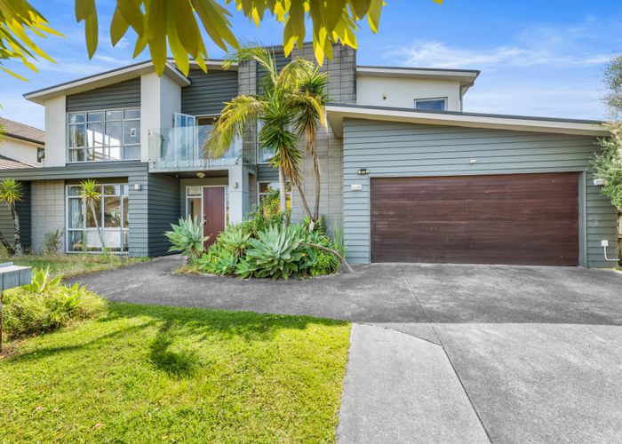  at 11 Mana Lane, Pinehill, Auckland