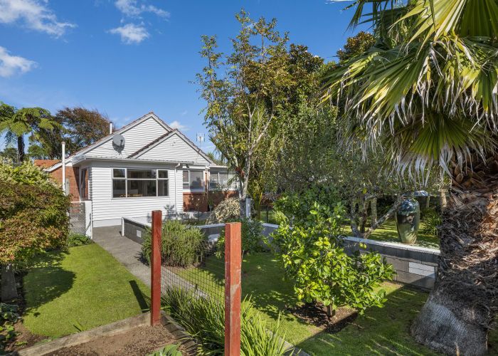  at 59 Somerset Street, Brooklands, New Plymouth, Taranaki