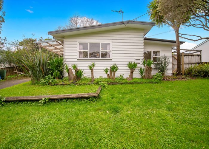  at 69 Rangeview Road, Sunnyvale, Waitakere City, Auckland