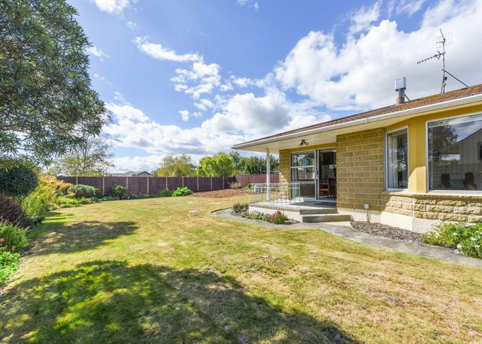  at 8 Snowden Place, Brightwater, Brightwater