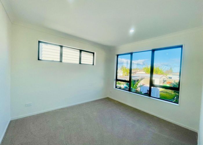  at 8B Neems Place, Manurewa, Manukau City, Auckland
