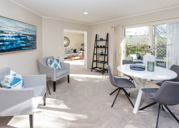  at 2/732 Chapel Road, Dannemora, Auckland