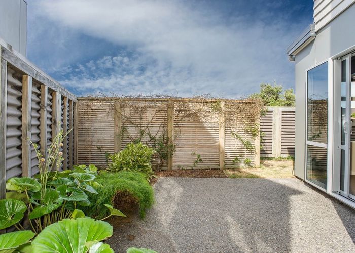  at 76 Ocean Road, Paraparaumu Beach, Paraparaumu