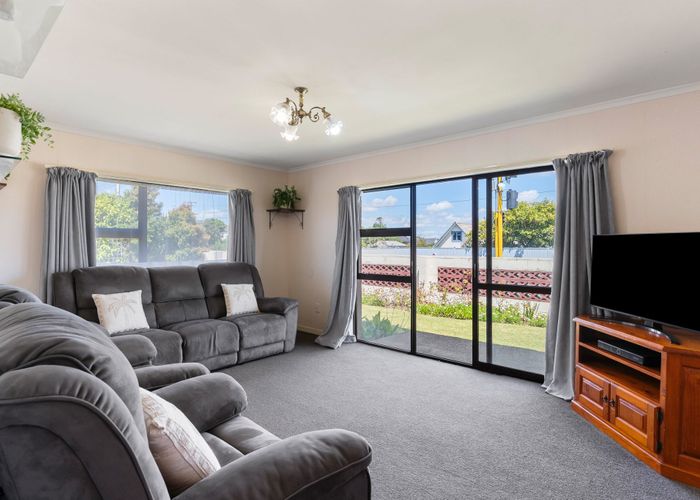  at 62 Donovan Street, Blockhouse Bay, Auckland City, Auckland