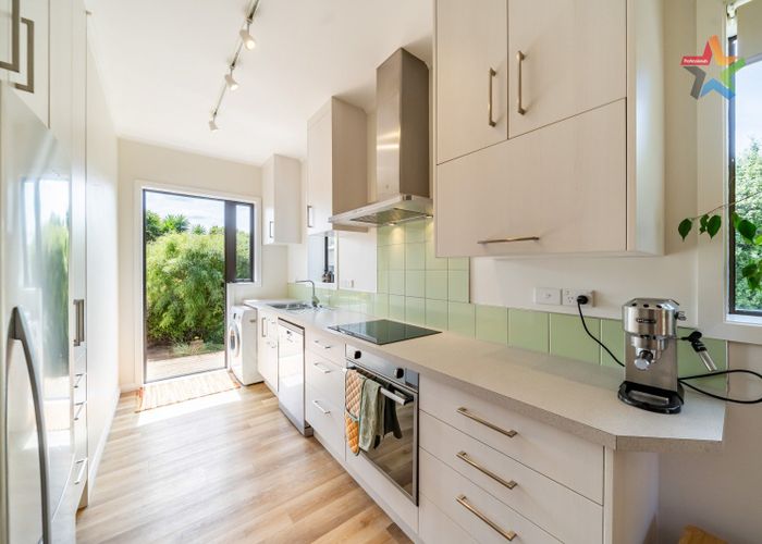  at 225 Riverside Drive, Waterloo, Lower Hutt