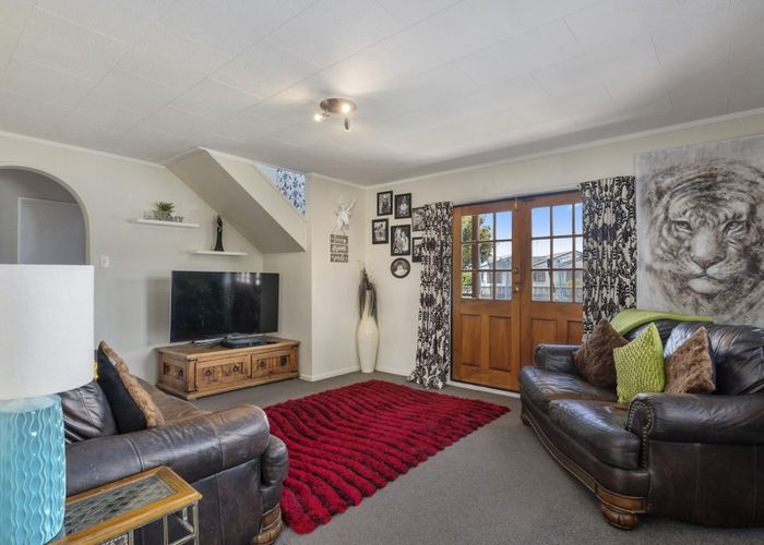  at 2 Emmerdale Mews, Highbury, Palmerston North