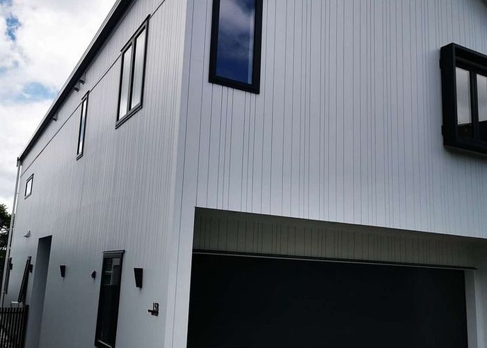  at 15B Kiri Place, Mairangi Bay, Auckland