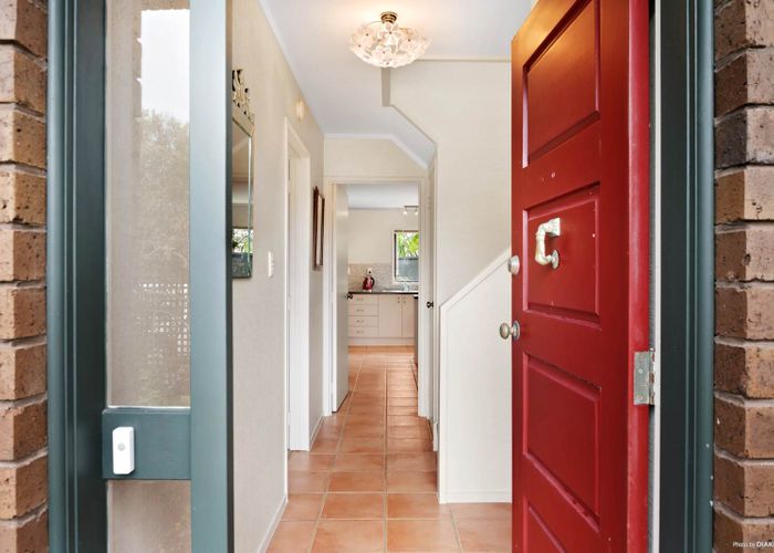  at 5 Balmer Lane, Mount Eden, Auckland