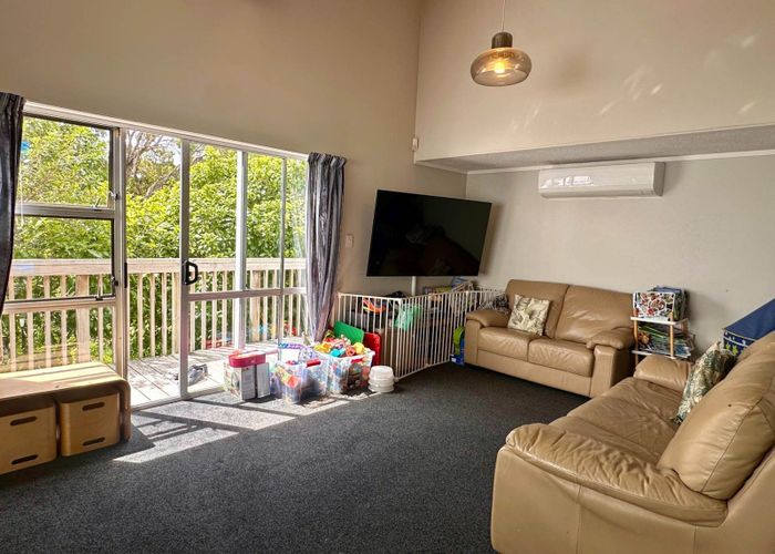  at 1/43 Brigantine Drive, Beach Haven, North Shore City, Auckland