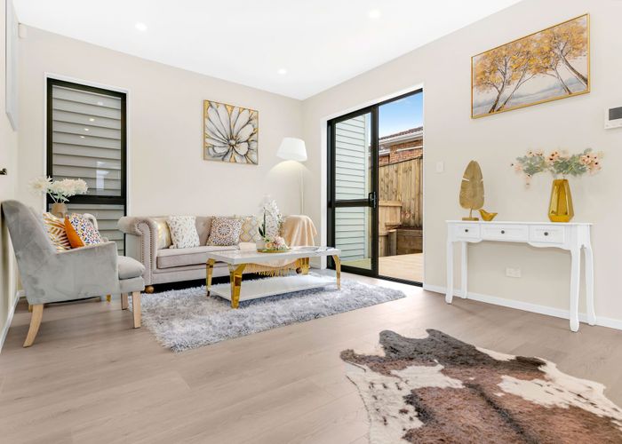  at Lot 2/50 Jandell Crescent, Bucklands Beach, Manukau City, Auckland