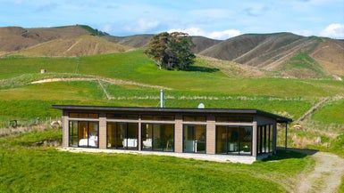  at 195F Millars Road, Longbush