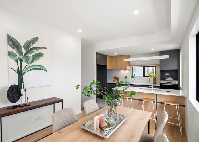  at 19 Papatahi Lane, Flat Bush, Manukau City, Auckland