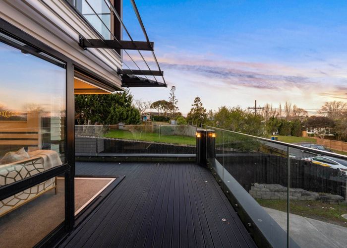  at 8A Palmer Avenue, Glen Eden, Waitakere City, Auckland
