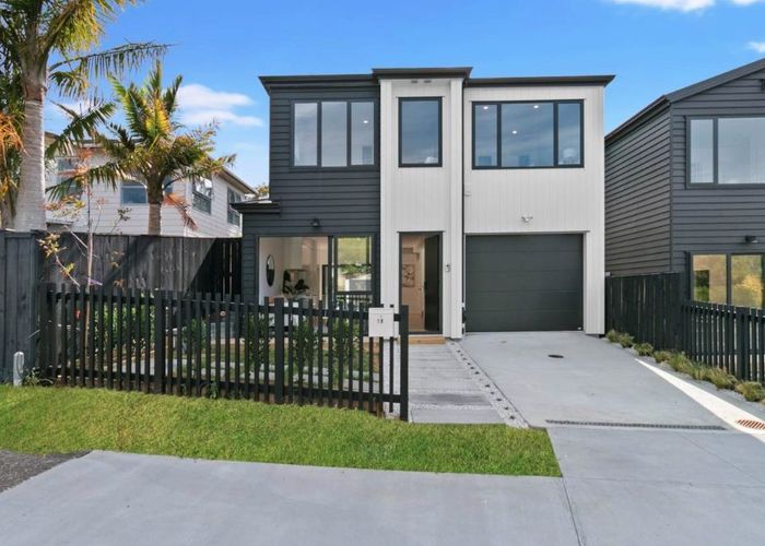 at 22 Merton Road, Saint Johns, Auckland