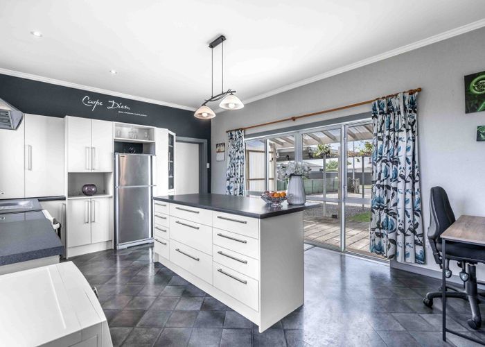  at 27 Lothian Crescent, Strathern, Invercargill