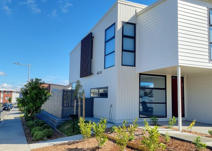  at 8 Dunkirk Terrace, Mount Albert, Auckland City, Auckland