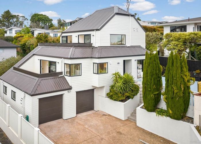  at 10 Copperfield Terrace, Mellons Bay, Auckland