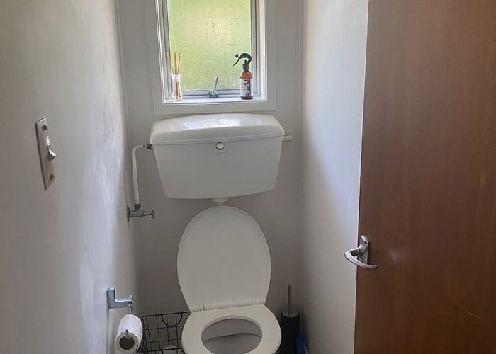  at 1/28 Imogene Way, Half Moon Bay, Auckland