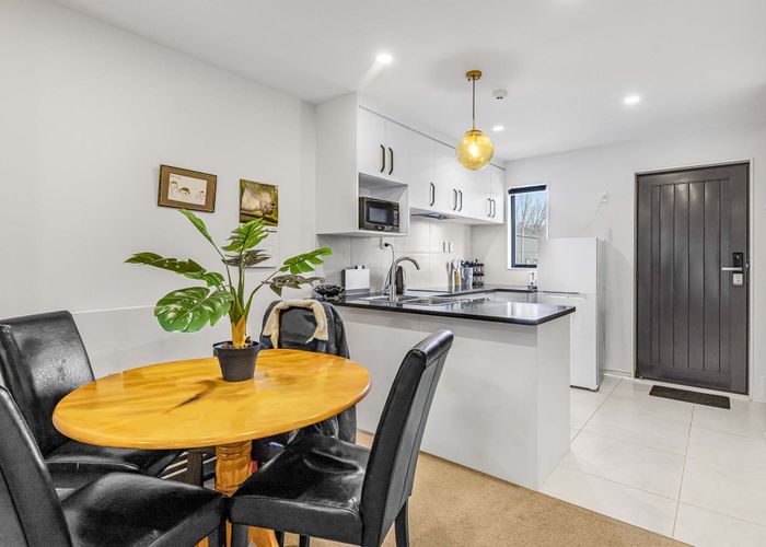  at 19/18 Hewlett Road, Massey, Waitakere City, Auckland