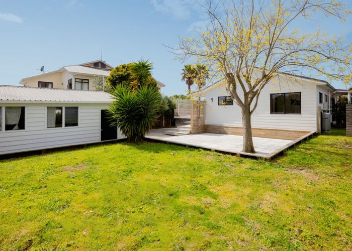  at 2 Hartford Avenue, Papamoa Beach, Papamoa